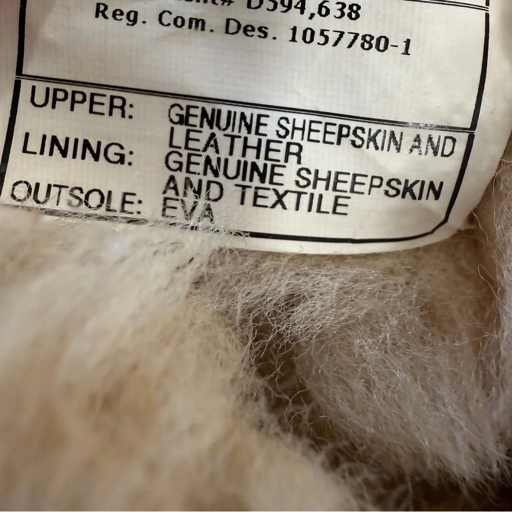 UGG Australia Bailey Bow II Chestnut Suede Sheepskin Boots 3280‎ Mens 6 Womens 8